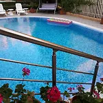 Aquaria アパートホテル サニービーチ