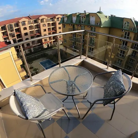 Aquaria Aparthotel 3*