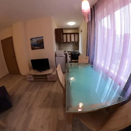 Aquaria 4* Sluneční pobřeží