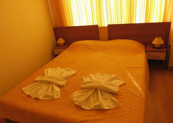 Aquaria Aparthotel 4*