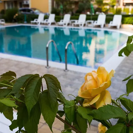 Апартхотел Aquaria 4*